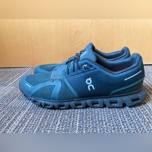 On Cloud Mens Running Shoes